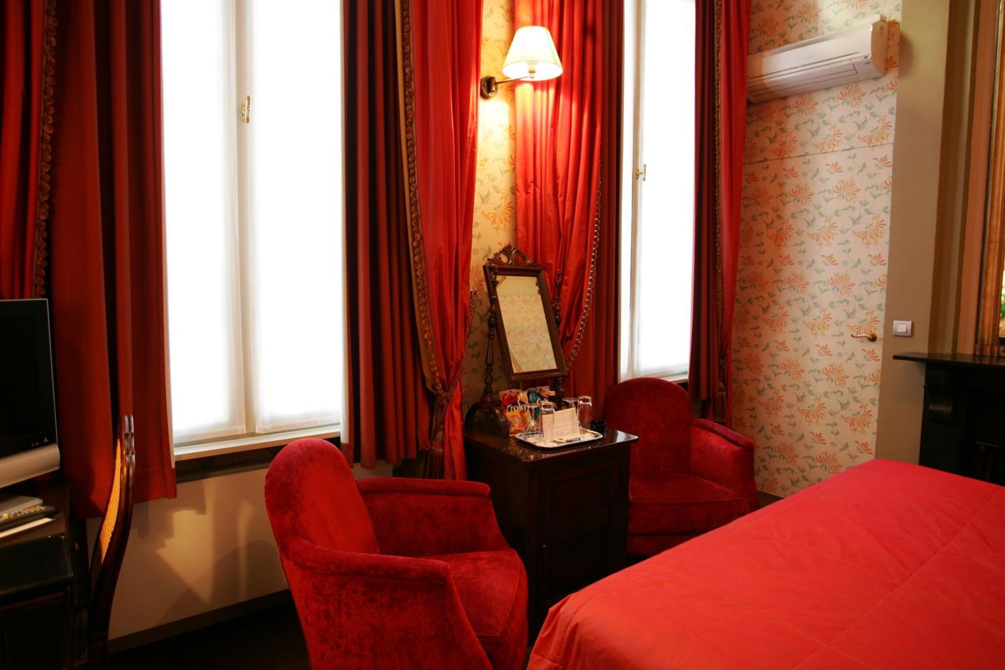 โรงแรมแจน บริโต - สมอลล์ เอเลแกนต์ โฮเทล บรูจส์ ภายนอก รูปภาพ